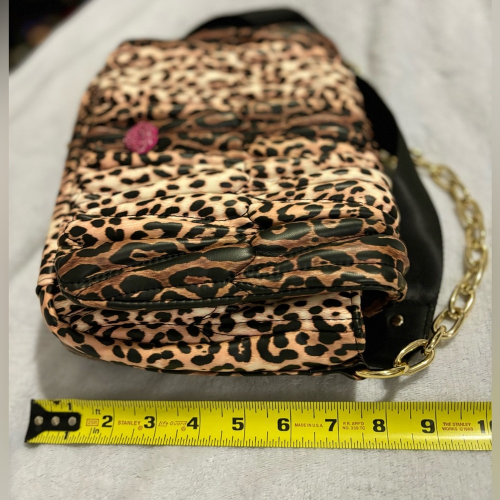 Betsey Johnson Crossbody convertible clutch leopard handbag. - Picture 12 of 14